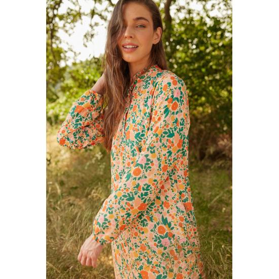 Оранжевая юбка с полуворотником с цветочным принтом и широкое платье с оборками