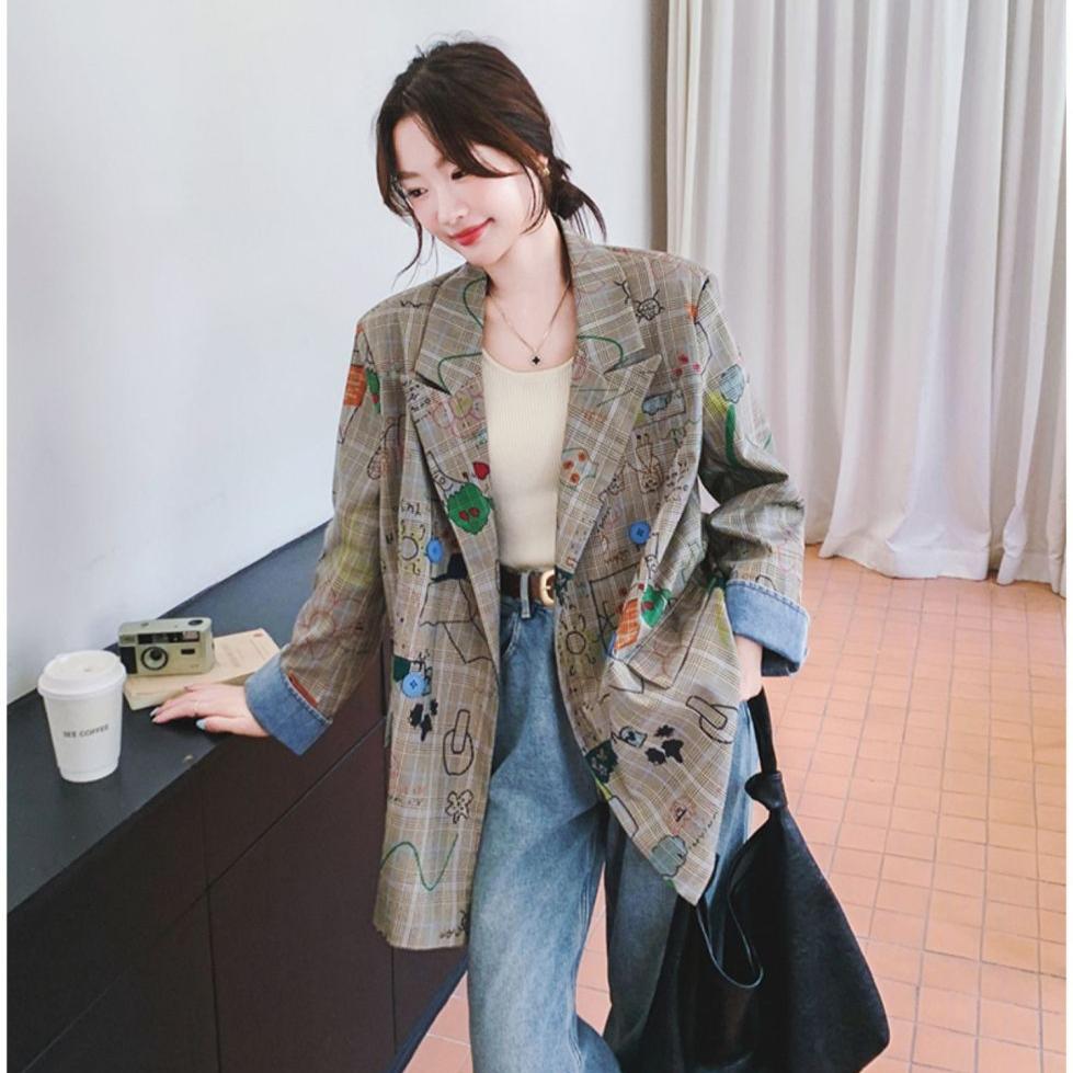 Модная и свободная серая куртка с принтом граффити для женщин на осень