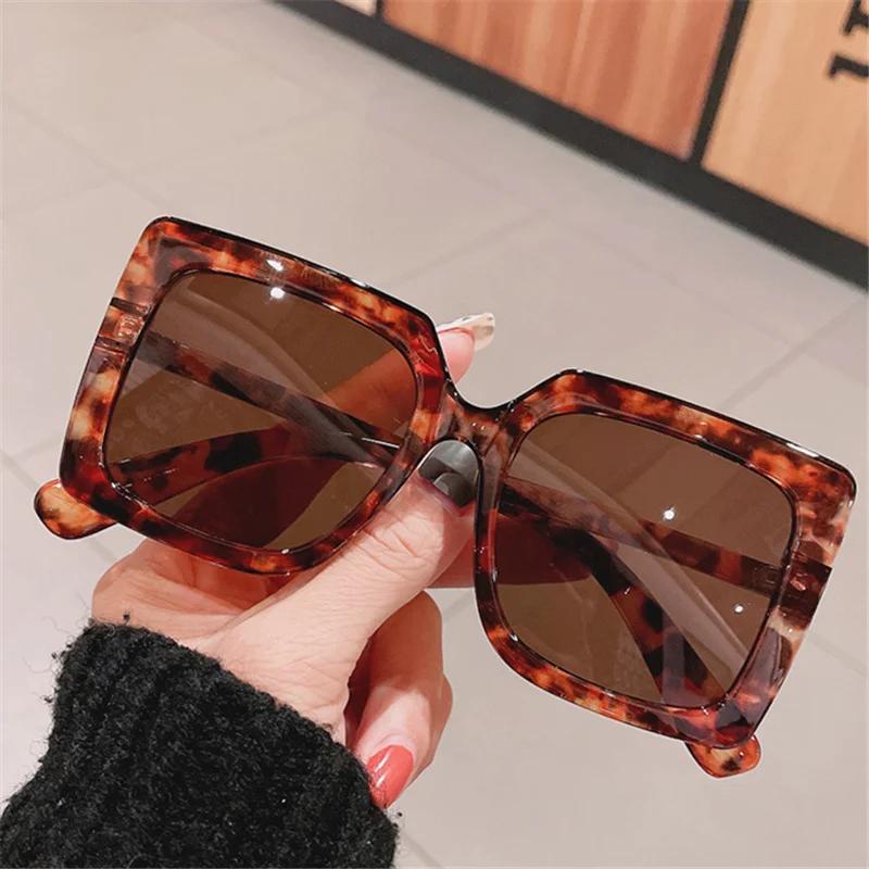 Sunglasses Men Women Luxury Brand New Fashion Vintage Square Designer Summer Pink Sun Glasses Femlae Oversized UV400 Shades