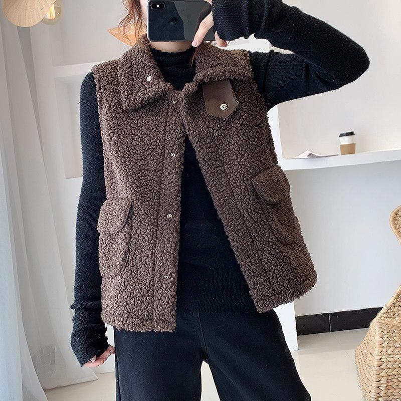 Корейская версия нового плюшевого жилета из ягненка, женский жилет с ветрозащитным лацканом, с пряжкой, женский свободный жилет из овечьей шерсти