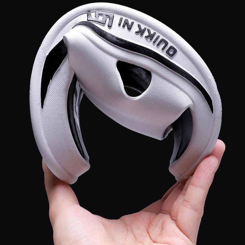 Новые летние тапочки, модные мужские тапочки, повседневные, мягкие подошвы, толстые подошвы, пляжные домашние тапочки для мужчин