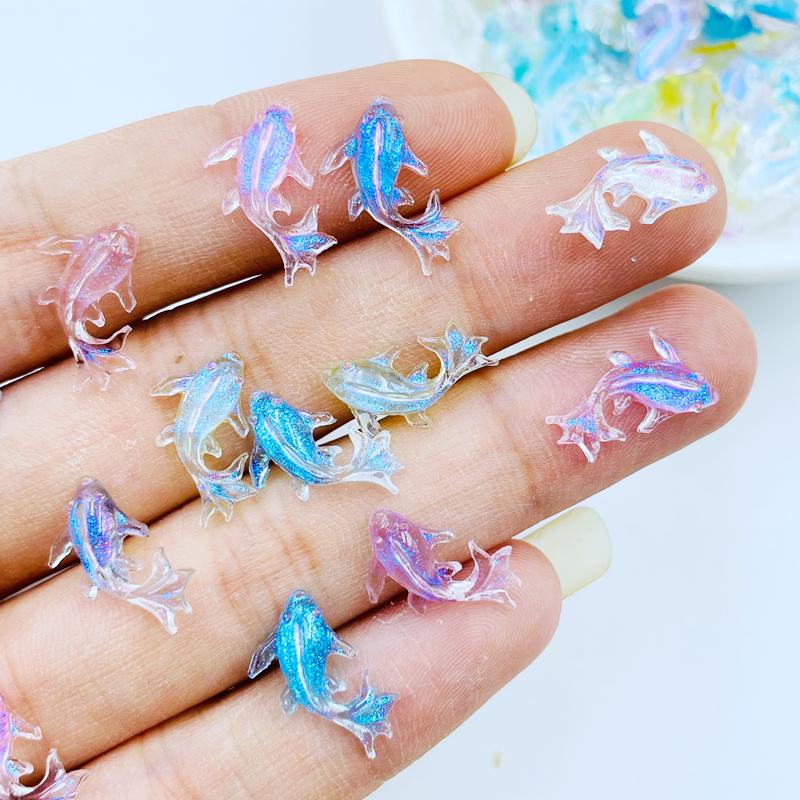 100 Pcs New Cute Mini Kawaii Color Little Goldfish Resin Figurine Crafts Flatback Cabochon Ornament Jewelry Making Hairwear K38