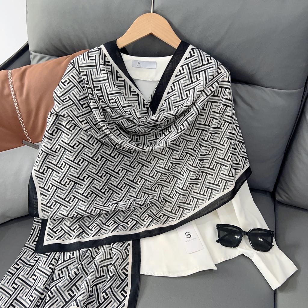 2024 Four Seasons Universal Thin Cotton And Hemp Sunscreen Silk Scarf Shawl Dual Purpose External Air Conditioning Room Neck Protection