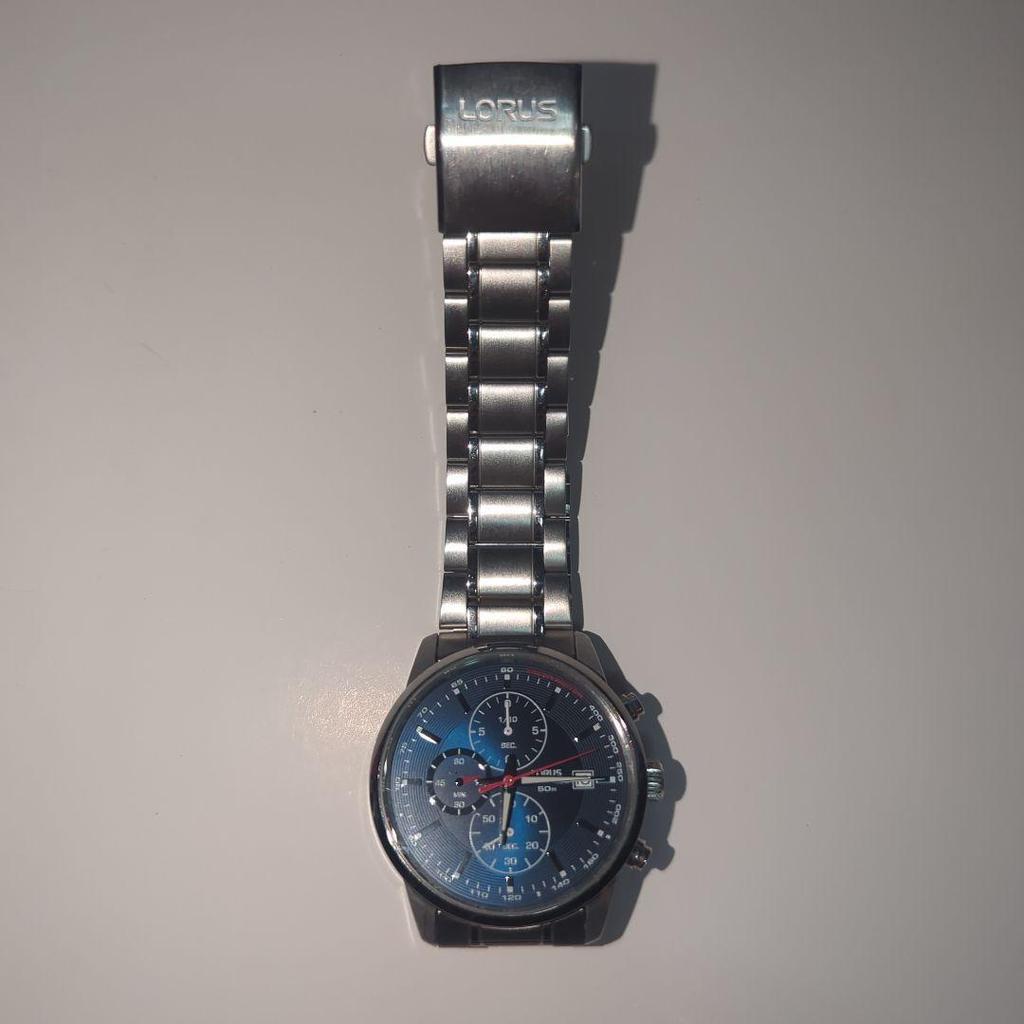 Подержанный хронограф Lorus RM327DX9