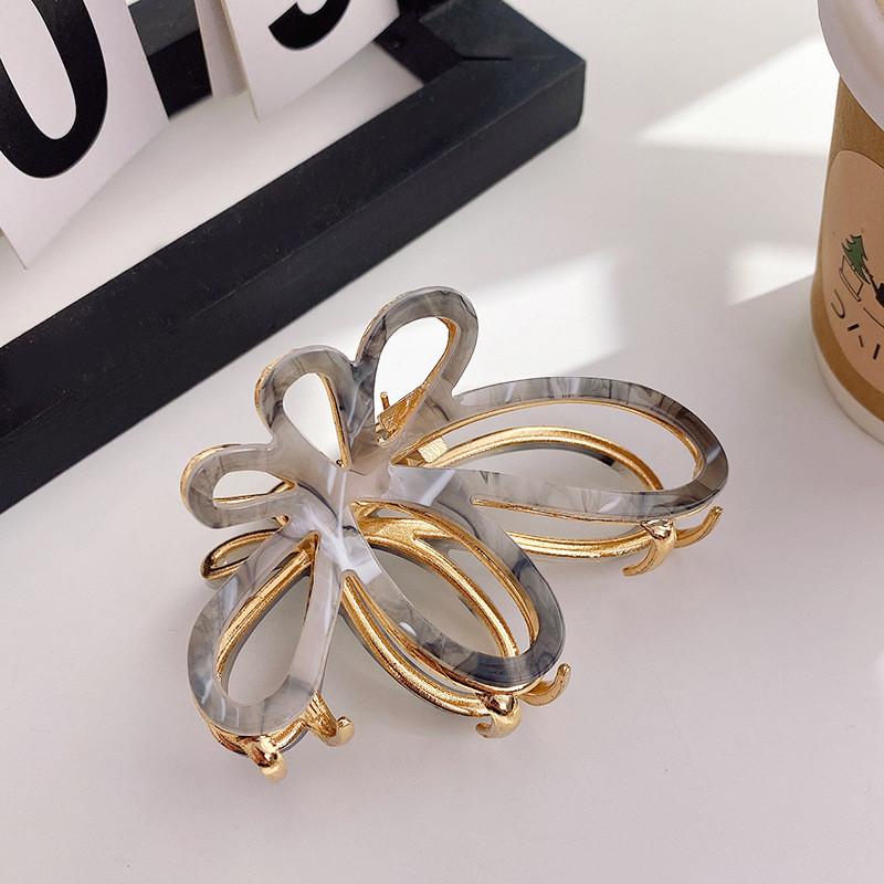 Elegant Butterfly Design Hair Claw For Women In Various Stylish Colors And Sizes