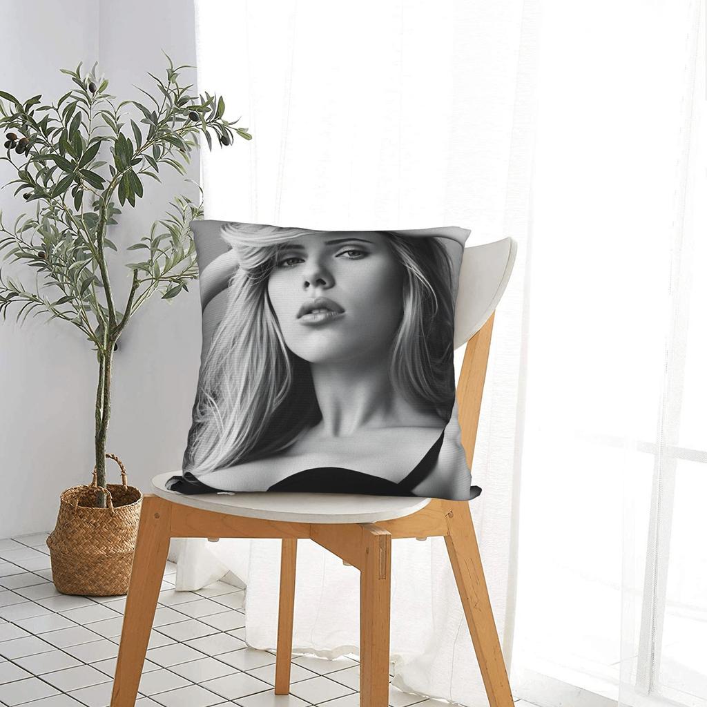 Scarletts Johanssons Pillowcases American Actor Kawaii Pillow Case For Sofa Home Decoration Comfy Pillow Cover