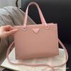 Сумка женская весна 2025 новая свежая и милая большая вместимость тоут однотонная сумка через плечо простая повседневная сумка для поездок на работу