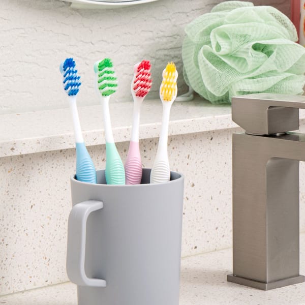 Зубная щетка Perio Care Defense с тонкой щетиной