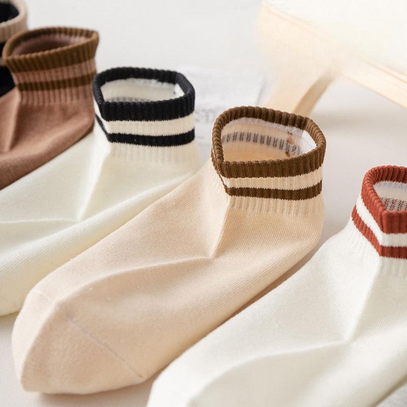 Spring and Autumn Japanese Striped Men's Mid-calf Socks Sports Sweat and Anti-odour Long Socks