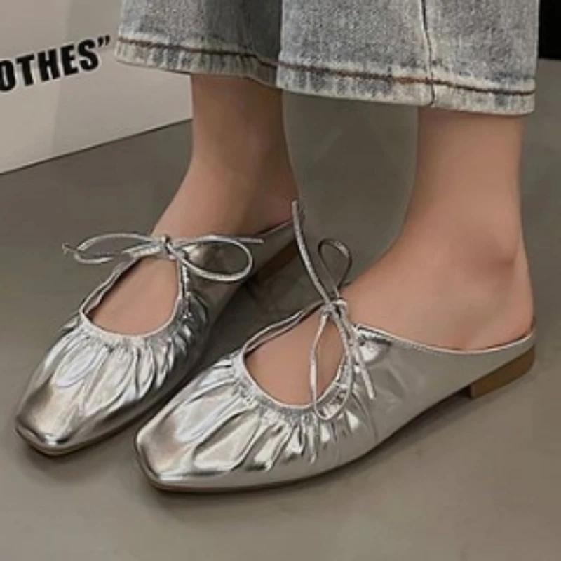 Женская обувь 2024 года, горячая распродажа, женские тапочки на шнуровке, осенние, закрытый носок, однотонные, плиссированные, на толстом каблуке, лаконичные повседневные туфли для женщин