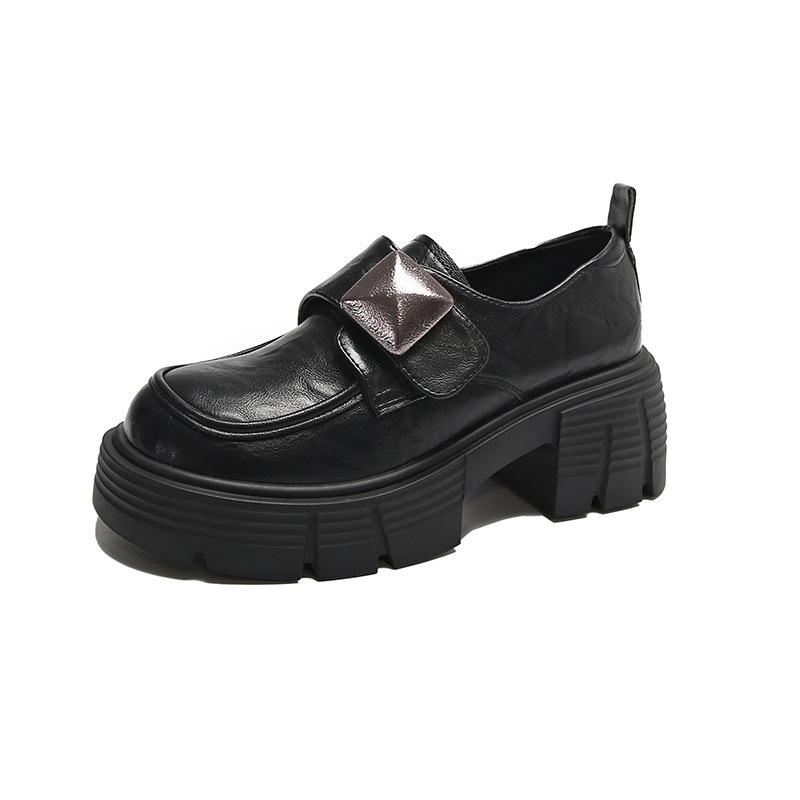 Коричневые лоферы ретро на липучке женские 2025 весна новая платформа универсальный британский стиль толстый каблук маленькие кожаные туфли одинарные