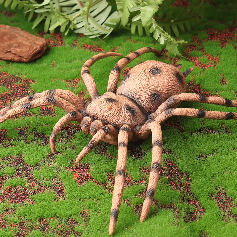 Большой набор игрушечных моделей насекомых: Паук, Скорпион, Жук-носорог, Пчела, Стрекоза