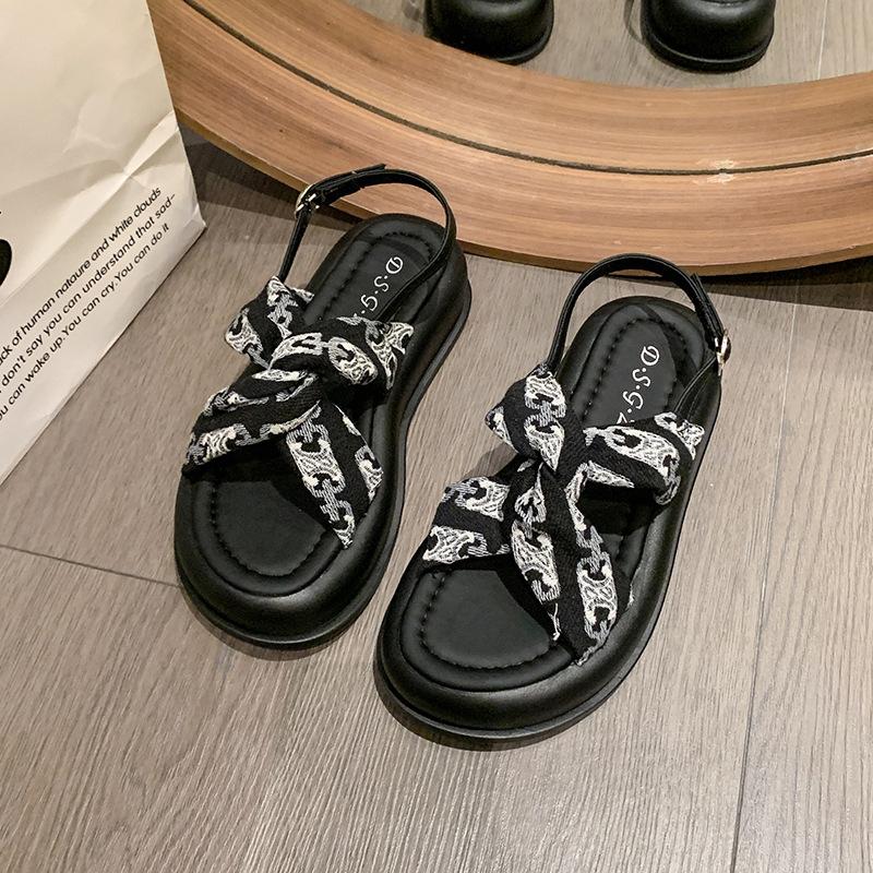 Platform sandals women's French retro spring 2024 new foreign comfortable non-slip fashion casual beach shoes