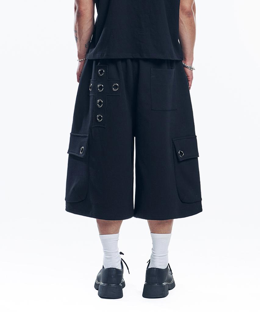 EASY NO EASY Cross Eyelet Bermuda Sweatpants - Black