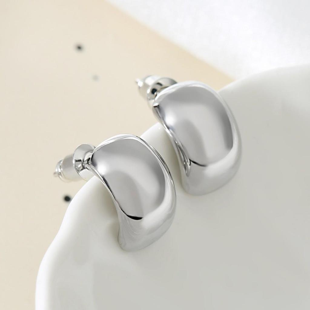 Trendy Water Drop C-Shaped Lightweight Stud Earrings with Versatile Bean Ear Cuffs
