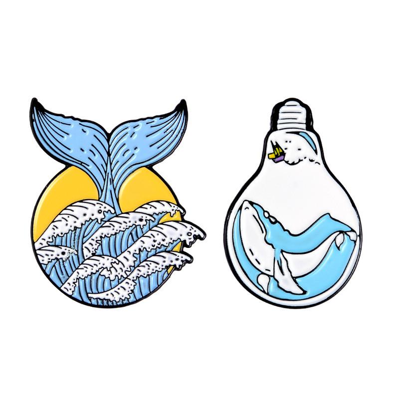 Adorable Cartoon Whale Animal Brooch Stylish Alloy Pin Unique Tail Design For Fashion