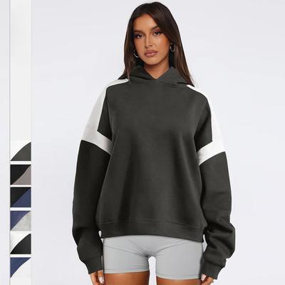 2024 Новый свободный свитер с капюшоном и контрастными цветными плечами