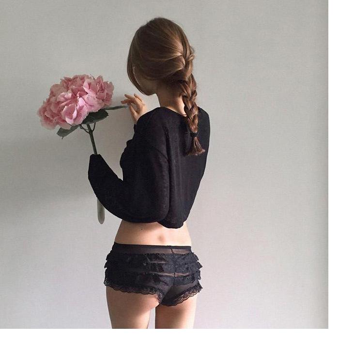 Свободная футболка с укороченным пупком и длинными рукавами. Сексуальный короткий спортивный топ с высокой талией. Универсальный микропроницаемый солнцезащитный крем.