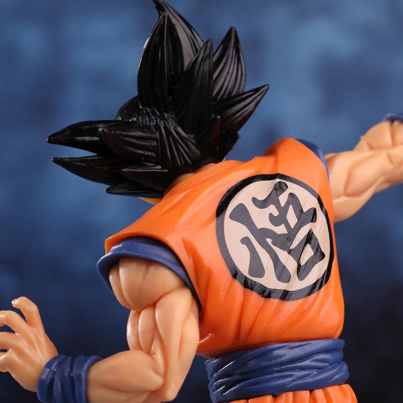 Dragon Ball Zhiyi Gong Sun Wukong Super Four Saiyan Fighting Stance Boxed Hand Figure Model Ornament Wholesale