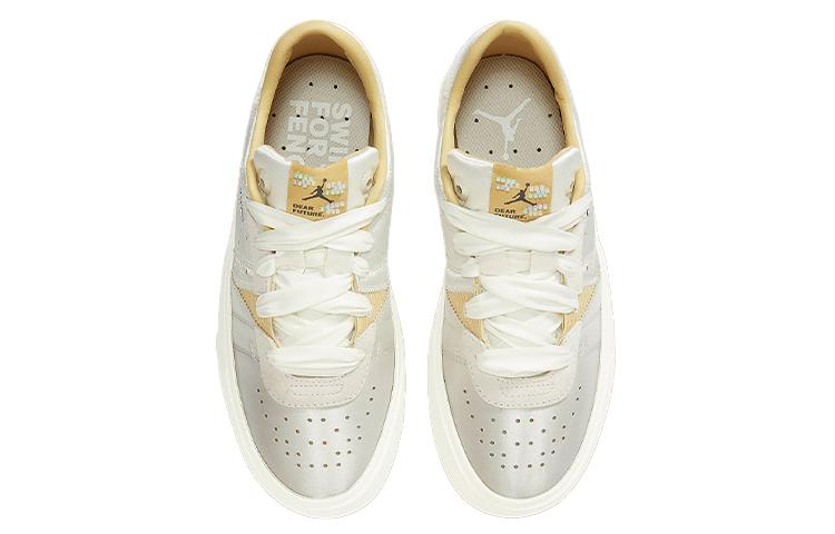 Серия Air Jordan.02 'Dear Future Phantom' Женская DV1495-001