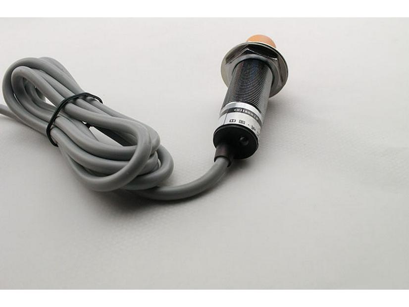 Proximity Switch NI8U-M18E Series - AN6X, RN6X, AP6X, RP6X, AD4X, RD4X, AZ3X, RZ3X, VN6X, VP6X