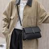 Leather Women's Bag Small Square Bag Commuter Women's Bag Shoulder Bag Style Retro Leather Bag Diagonal Bag