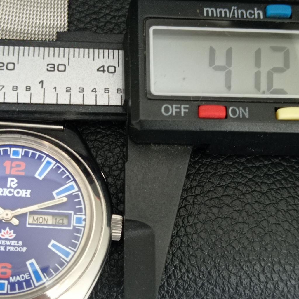 VINTAGE RICOH R31 AUTOMATIC JAPAN MENS BLUE COLOR DIAL WATCH a707622-1