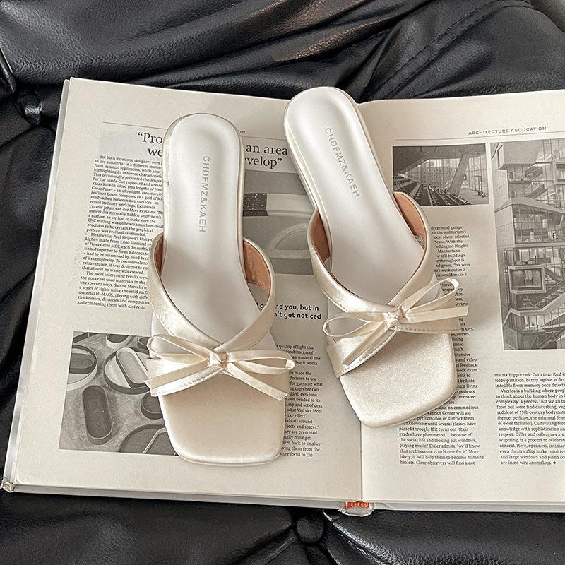Fashion French Temperament Gentle and Sweet Bow Low Heel Cool Slippers Women's 2025 Summer New One-pedal Sandals