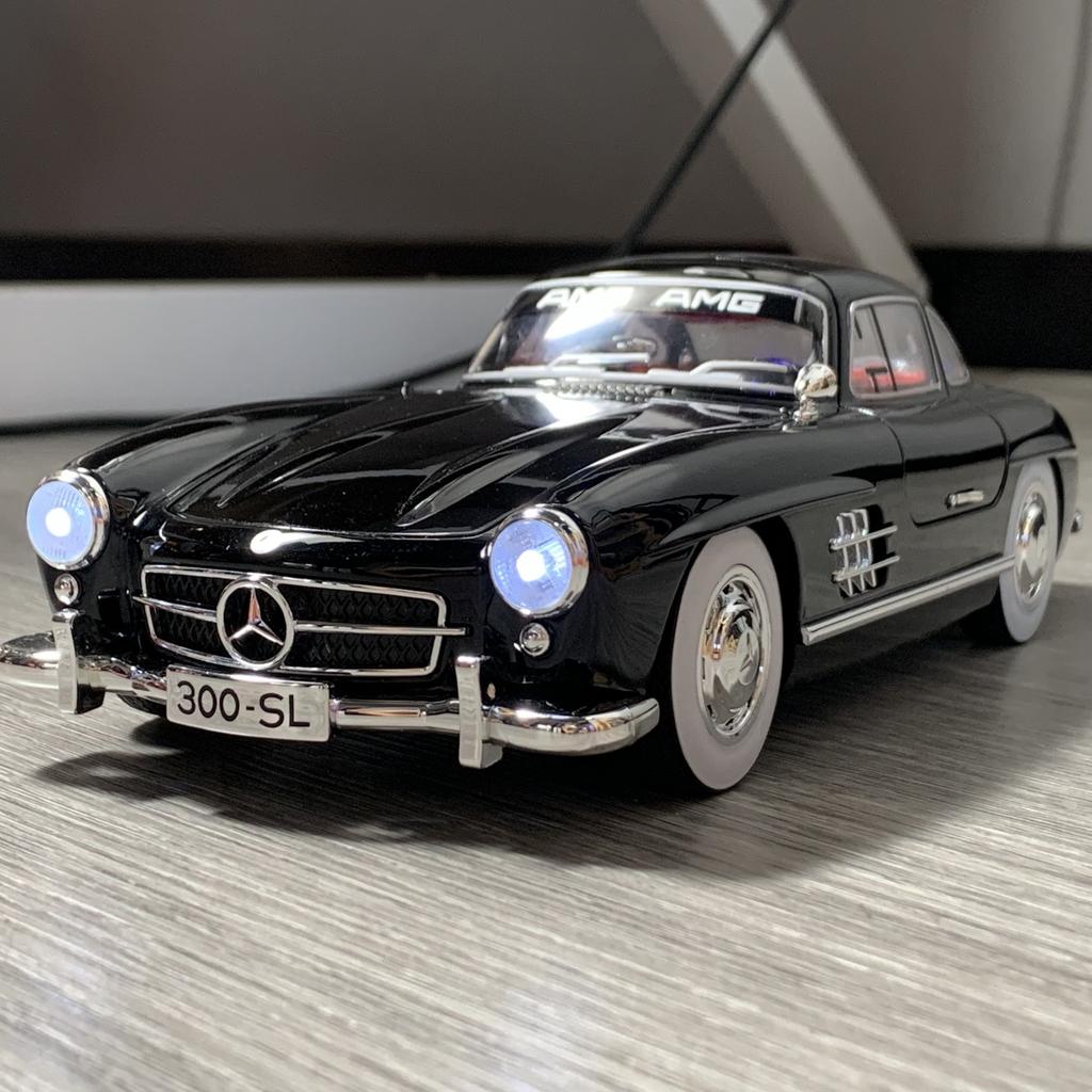 1:18 Benz 300SL Высокодетализированная Металлическая Модель Автомобиля Масштабная Декорация для Спальни и Подарок на День Рождения Мальчика Декорации для Гостиной и Праздника