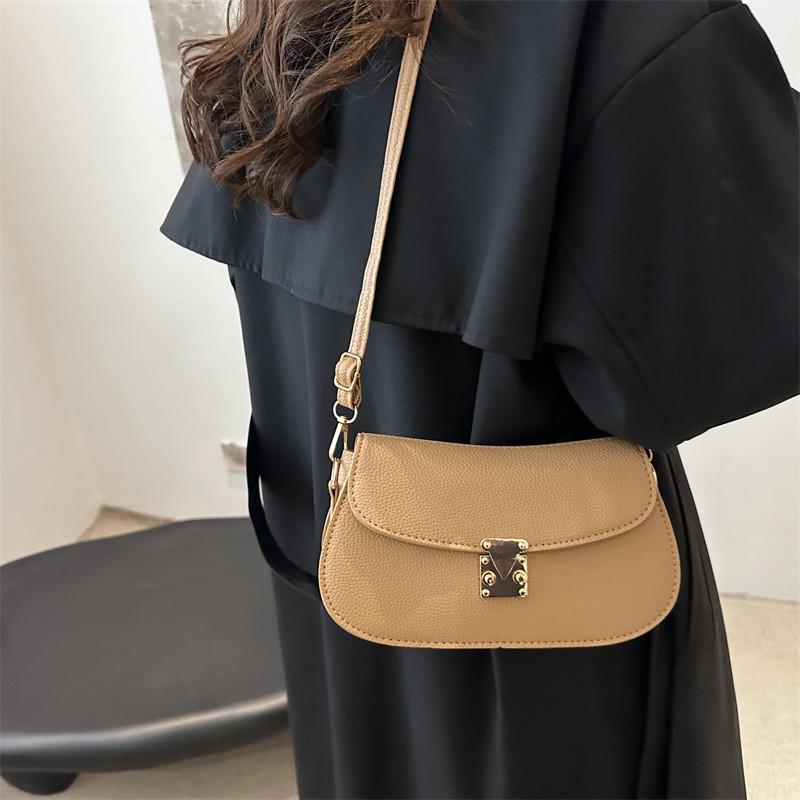 Chic Retro Casual Pu Leather Women's Single Shoulder Bag With Modern Minimalist Appeal