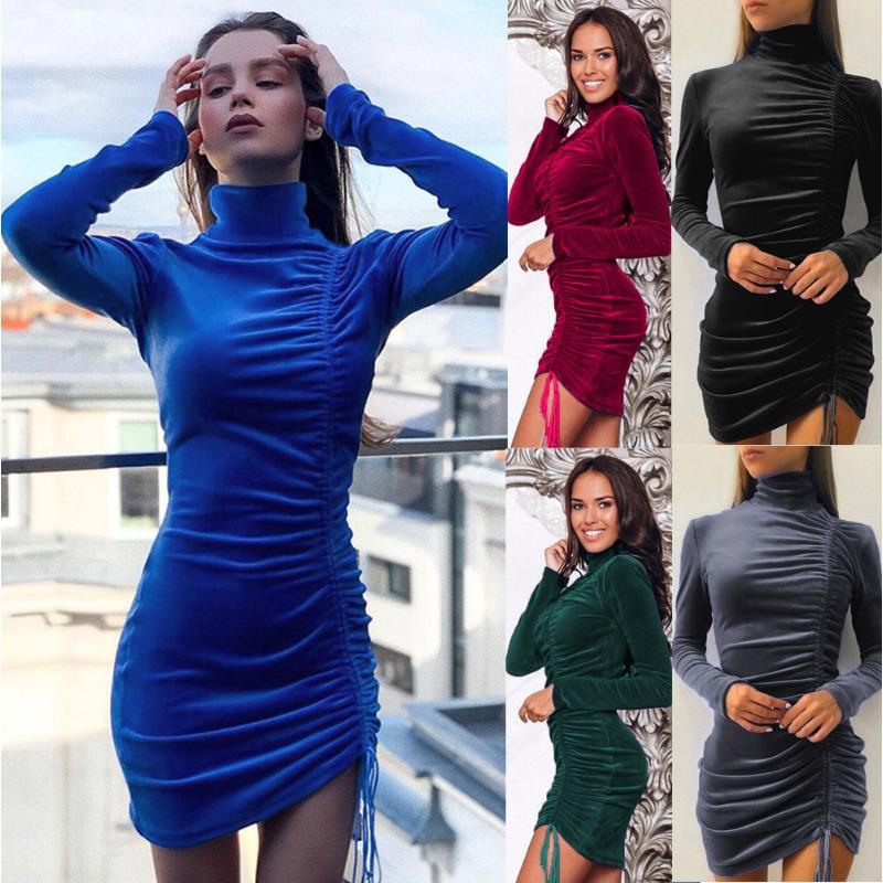 Скульптурное бархатное платье макси с высоким воротом и регулируемой кулиской