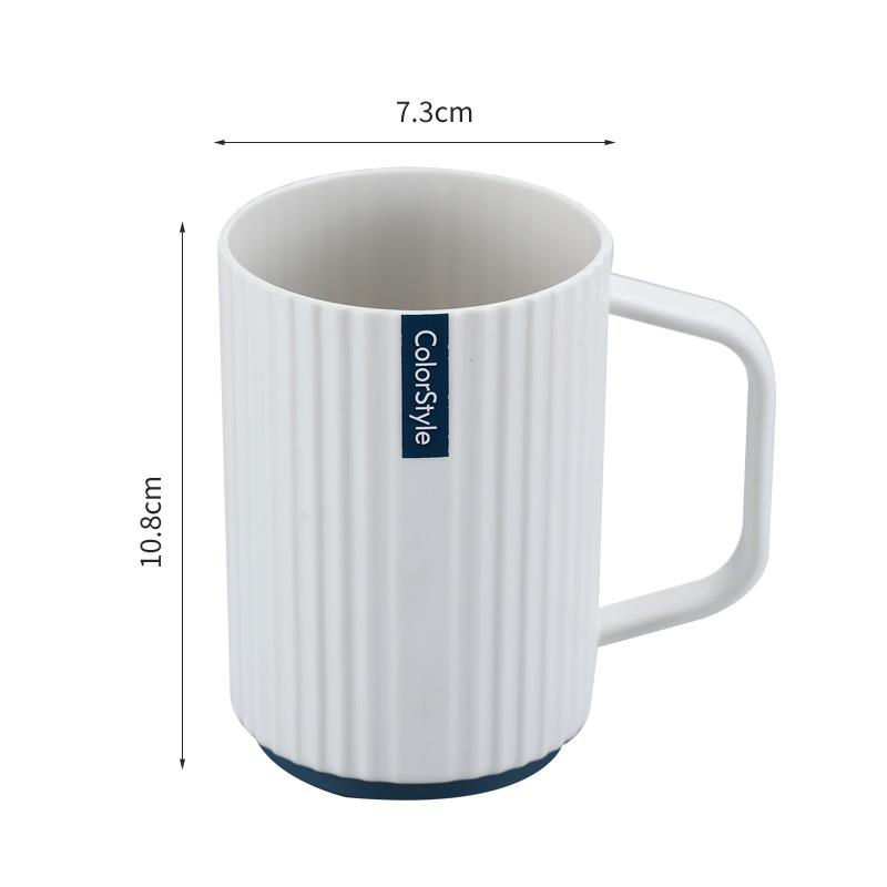 Детские парные стаканчики для полоскания рта для студентов в высококлассном отеле