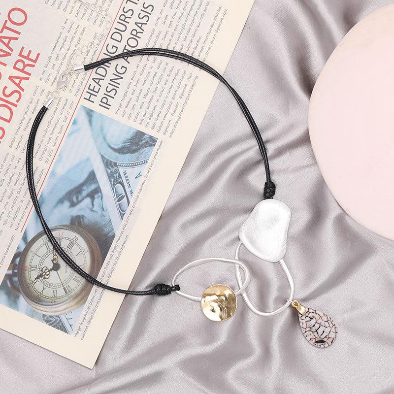 Модные ожерелья для женщин. Ювелирные изделия