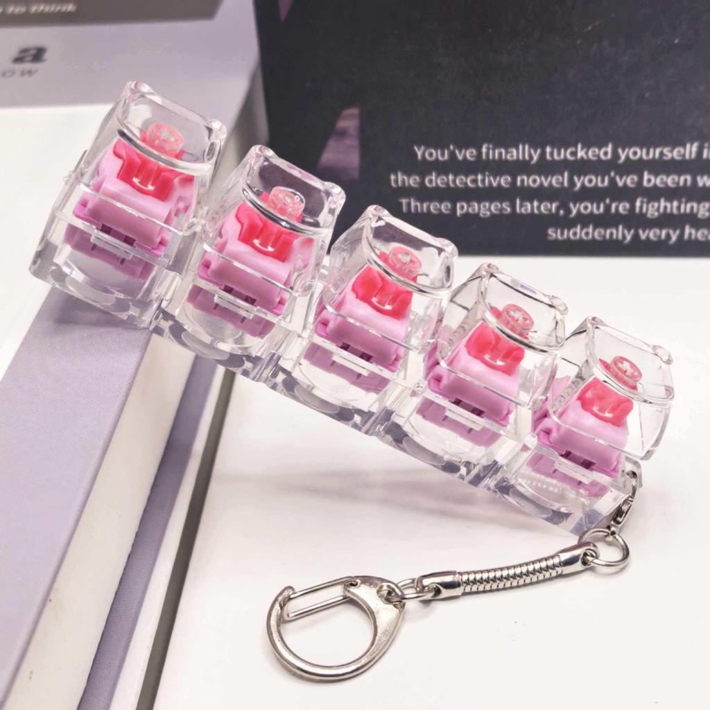 Брелок для ключей в виде бесшумной механической клавиатуры с 5,6 крестовыми переключателями и высокопрозрачными колпачками клавиш; Игрушка-антистресс.