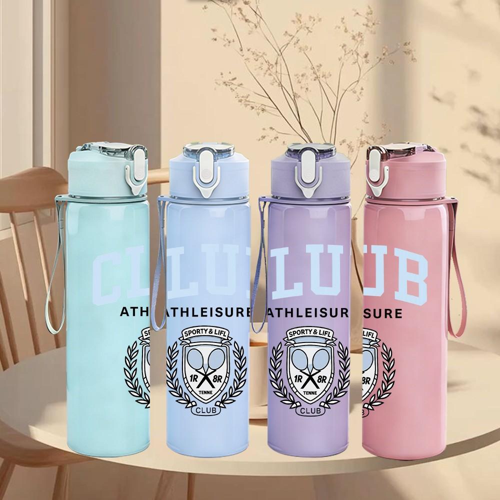 1PC Club Emblem Logo Print 750ml Color Plastic Sports Water Bottle Leakproof Flip Straw Lid Suitable for Sports Office Home Use