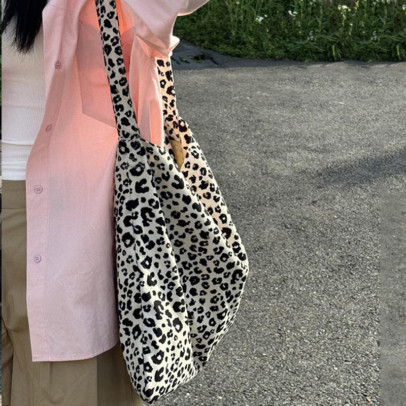 Современная сумка-мессенджер с леопардовым принтом, холщовая сумка на одно плечо для студентки, диагональная, большой вместимости, сумка-седло KTY