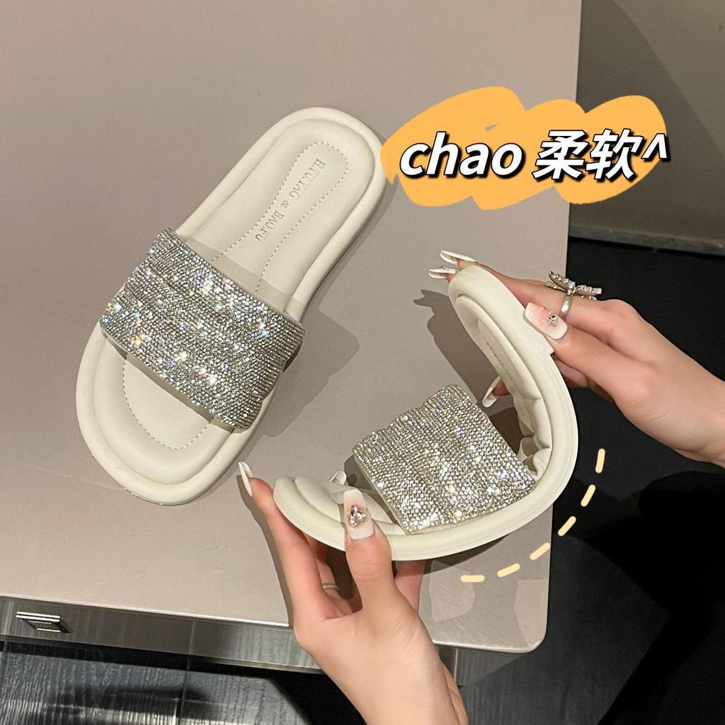 Slippers Female Summer Outer Wear 2025 New Fairy Style Fashion Rhinestone Flat Bottom One-word Drag Out Beach Cool Slippers