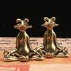 Retro Brass Meditate Zen Buddhism Frog Statue Small Ornament Copper Animal Sculpture Incense Burner Home Desk Decoration Tea Pet
