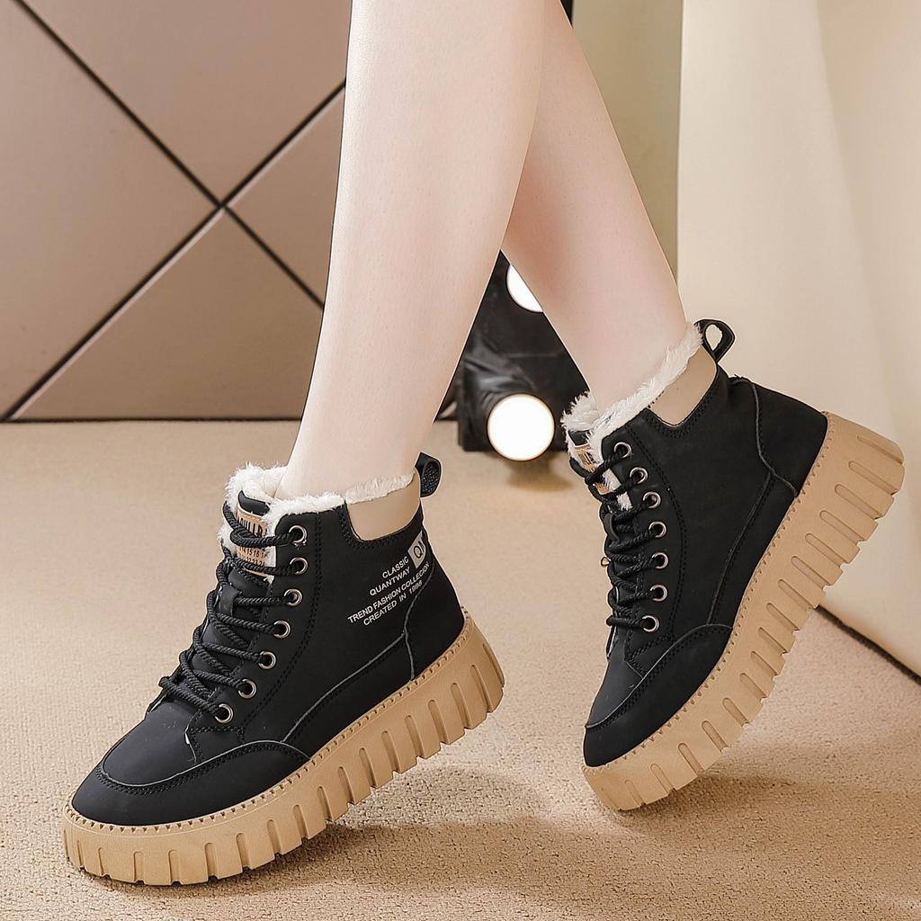 2026 autumn and winter new women's shoes flat-soled soft-soled large cotton shoes piled thickened short boots thick-soled non-slip snow boots