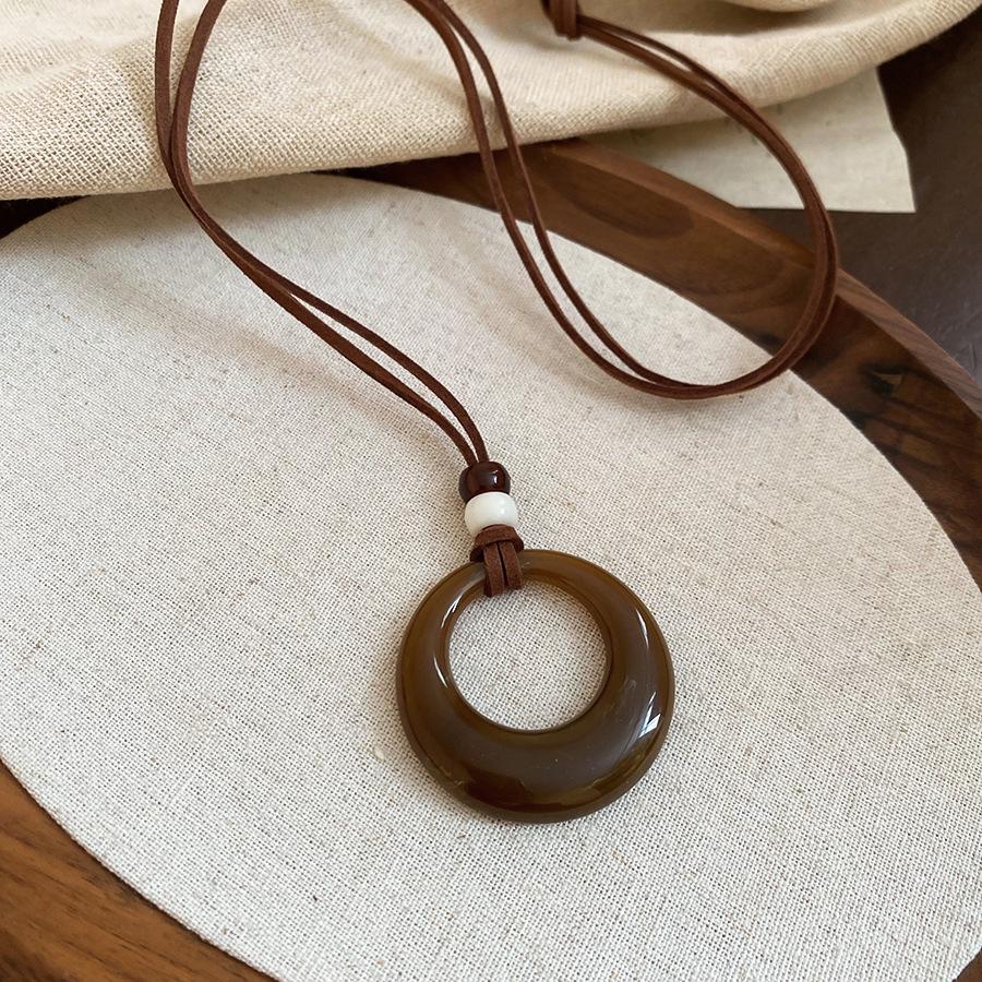 Минималистичное регулируемое акриловое геометрическое ожерелье - Универсальная модная цепочка для свитера