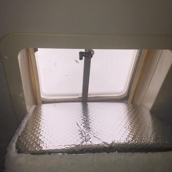 RV Vent Insulator Skylight Shade with Fastener Tape UV-Proof Sun Protection Waterproof Easy Installation