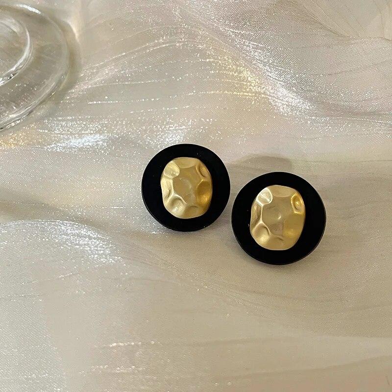 Индивидуальные черные геометрические серьги-гвоздики для женщин, серьги золотого цвета, модные ювелирные изделия, подарки на вечеринку