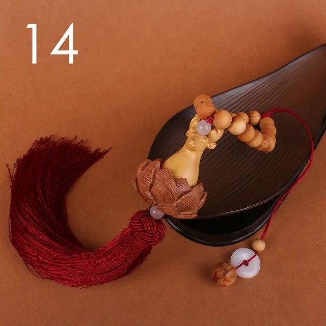 Chinese Style Wooden Carved Lotus Buddha Statue Car Pendant Creative Lucky Fortune Jewelry Decor Xmas Charming Car Accessories