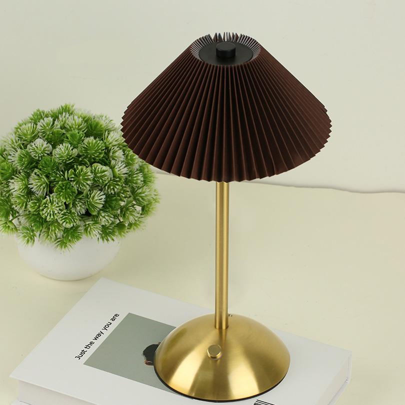 LED Table Lamp Creative Atmosphere Desk Lamp USB Rechargeable Table Lamp Vintage Bedroom Bedside Study Decorative Night Lights