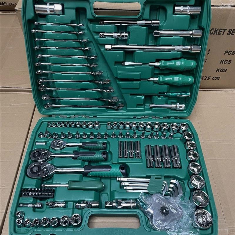 Немецкий многофункциональный набор торцевых головок и трещоток для ремонта автомобилей, 121 предмет