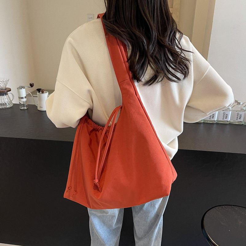 Fashion Drawstring Canvas Bag Women's New Large-capacity Casual Shoulder Bag College Students Class Universal Messenger Bag