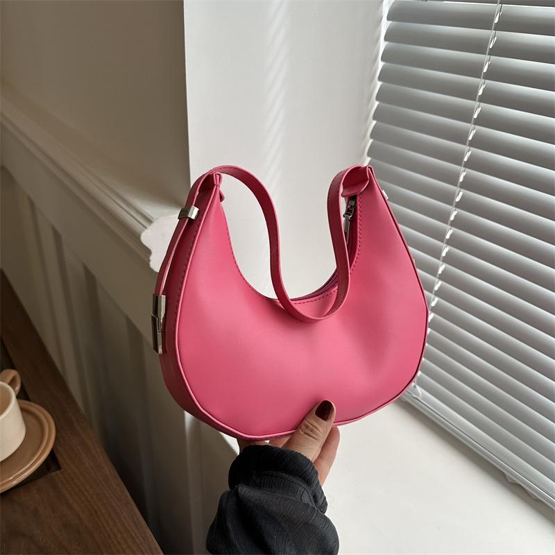Niche Design Small Bag Women's Bag New Fashionable Solid Color Autumn and Winter One-shoulder Armpit Bag High-value Crescent Bag