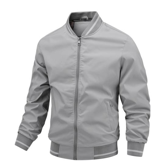 Одежда моющаяся стильная куртка-бомбер чистого цвета с застежкой-молнией и расслабленной посадкой