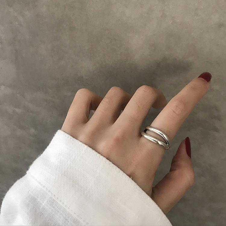 Trendy Minimalist Korean Vintage Stacking Rings for Women - Influencer-Approved Light Luxury Style.