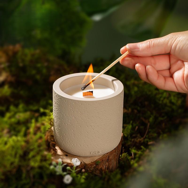 Temple Sandalwood Soy Wax Candle Set Scented Wax Christmas Aroma Candle Fruity Scent Smokeless Pillar Shape for Home